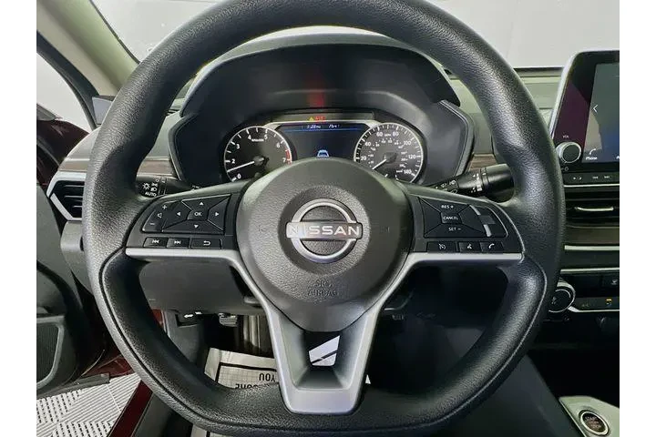 $19775 : Nissan Altima 2024 2.5 SV 4d image 5