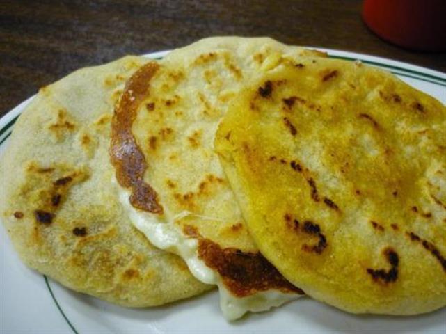 PUPUSAS ILIMITADAS MAIZ ARROZ image 8