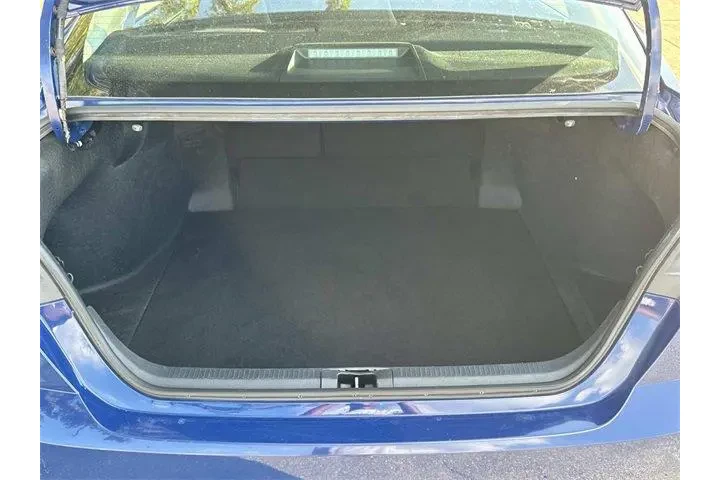 $27756 : Toyota Camry 2025 XSE 4dr Se image 6