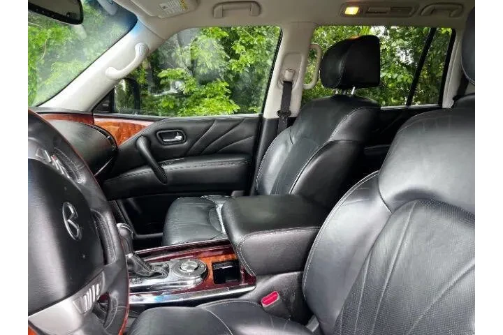 $18495 : 2016 QX80 image 9
