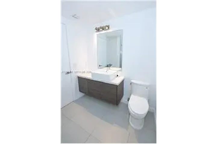 $3900 : Rental property with 2 bedro image 10