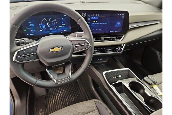 $29998 : Chevrolet Equinox 2025 LT 4d image 9