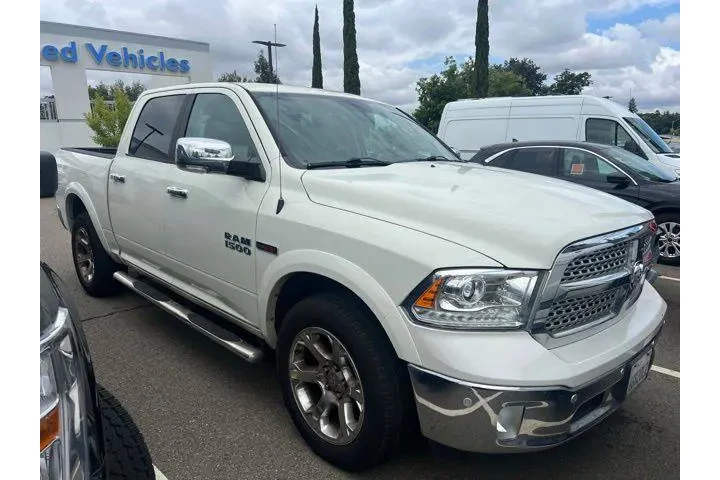 $24988 : Ram 1500 2018 4x4 Laramie 4d image 8