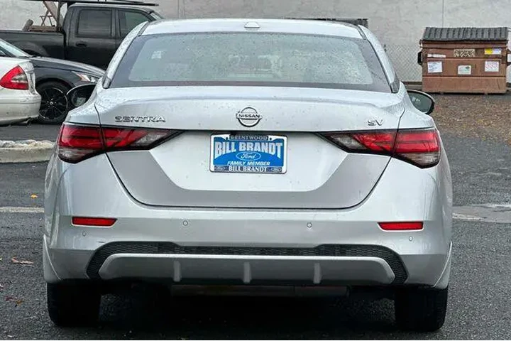 $14760 : Nissan Sentra 2021 SV 4dr Se image 8