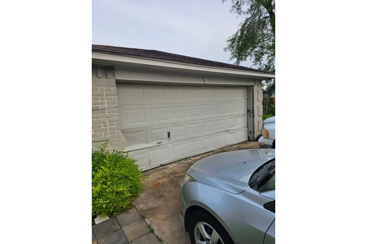 Garage doors and openers insta image 9