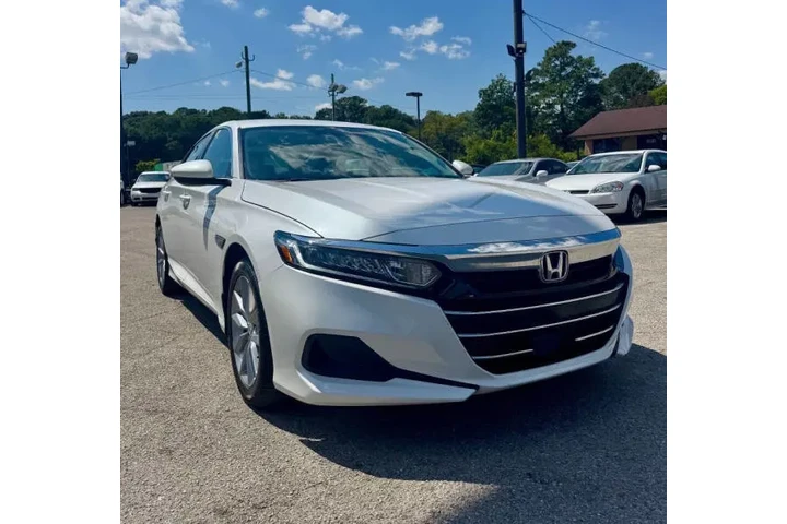 $17900 : 2022 Accord LX image 6