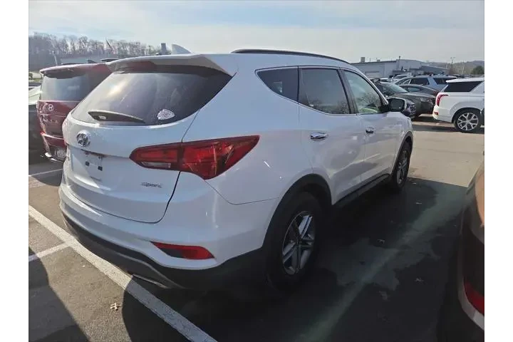 $4994 : Hyundai SANTA FE Sport 2017 image 5