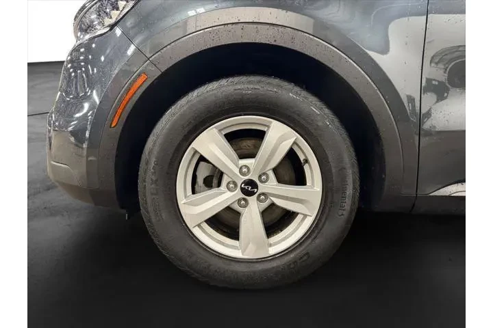 $23482 : Kia Sorento 2023 LX 4dr SUV image 10