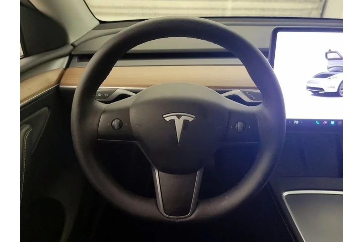 $37998 : Tesla Model Y 2025 Long Rang image 10
