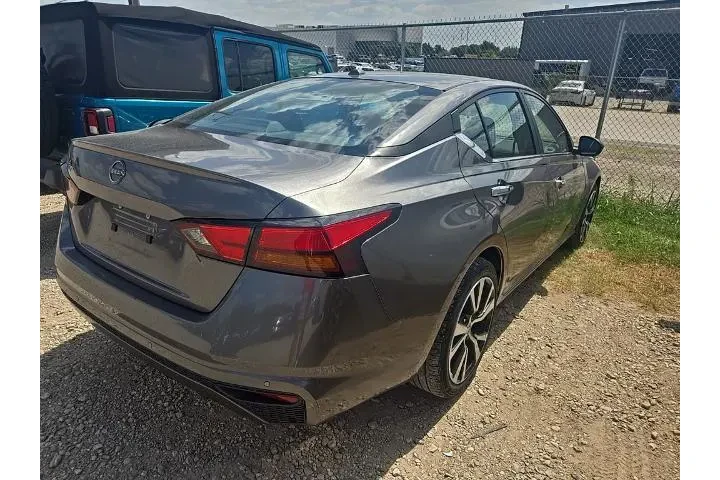 $19328 : Nissan Altima 2025 2.5 SV 4d image 3