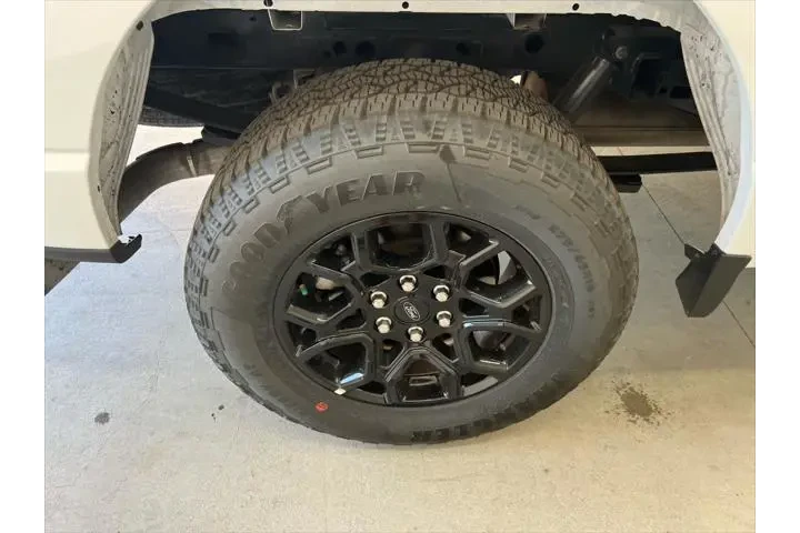 $38990 : Ford F-150 2023 4x4 XLT 4dr image 10