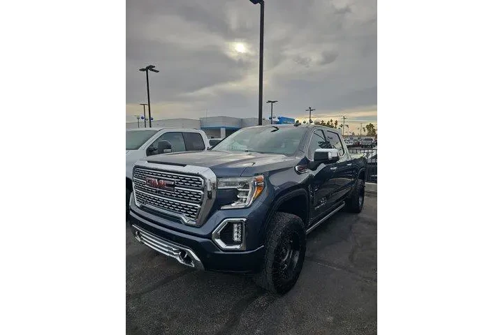 $37599 : GMC Sierra 1500 2019 4x4 Den image 2