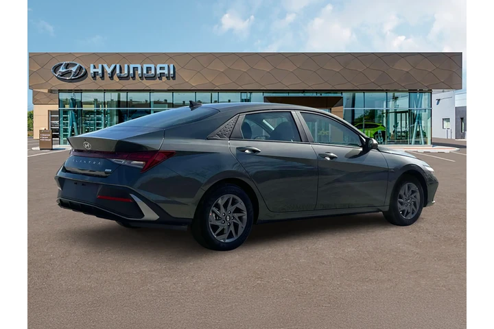 $24573 : Hyundai ELANTRA Hybrid 2025 image 8