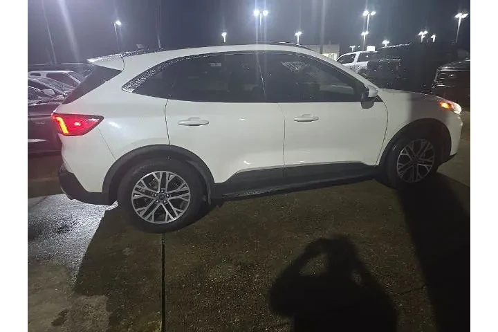 $19850 : Ford Escape 2022 SEL 4dr SUV image 8