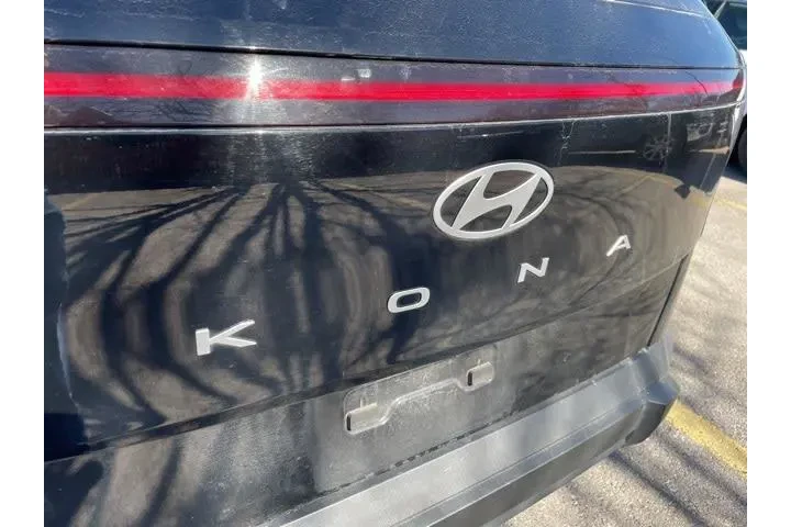 $19900 : Hyundai KONA 2025 SEL 4dr Cr image 10