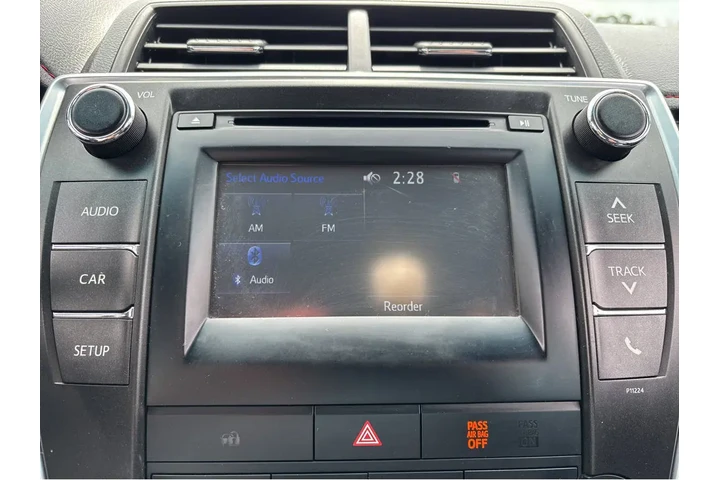$17500 : Silver Certified2016 Camry SE image 6