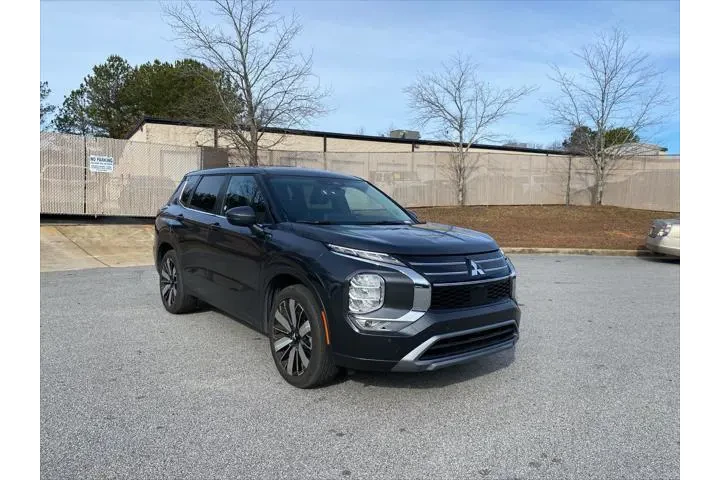 $25420 : Mitsubishi Outlander 2025 SE image 8