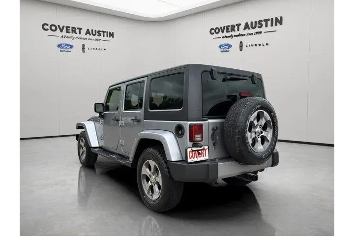 $23617 : Jeep Wrangler JK Unlimited 2 image 3