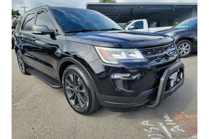 2018 Ford Explorer XLT image 1