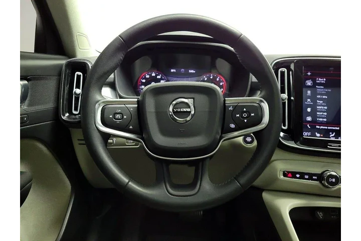 $24998 : Volvo XC40 2021 AWD T5 Momen image 10
