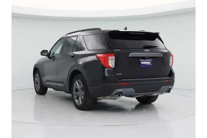 $32998 : Ford Explorer 2024 XLT 4dr S image 2