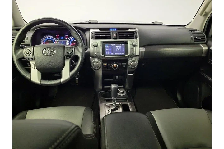 $31998 : Toyota 4Runner 2019 4x4 SR5 image 9