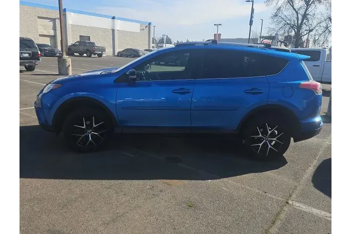 $19500 : Toyota RAV4 2017 SE 4dr SUV image 5