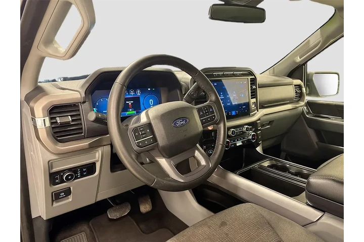 $39334 : Ford F-150 2024 4x4 XLT 4dr image 9