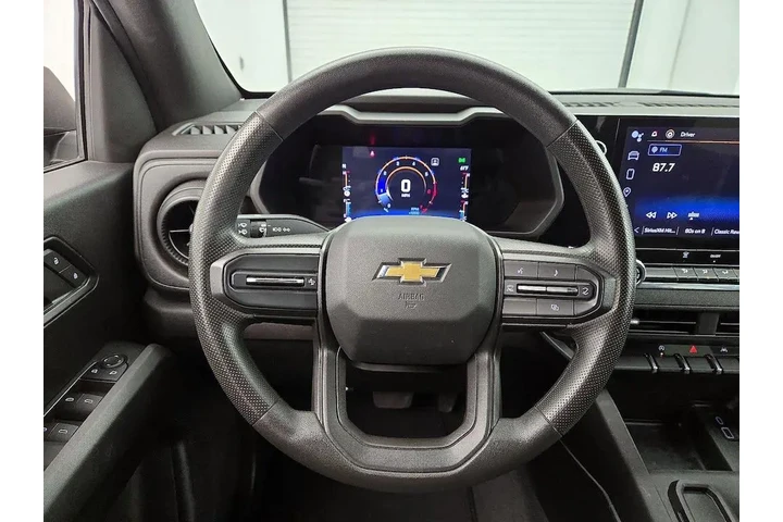 $25998 : Chevrolet Colorado 2023 4x2 image 10