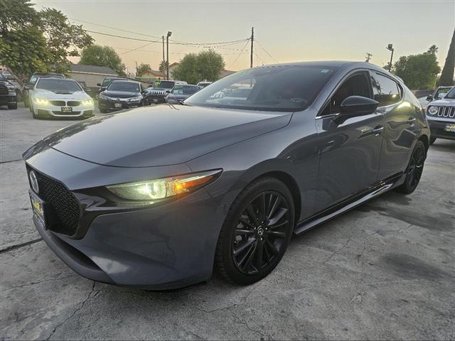 $20995 : 2020 MAZDA3 Premium Hatchback image 1