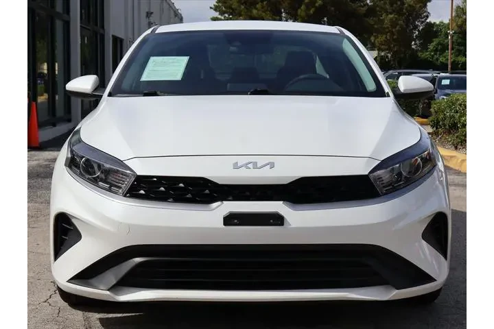 $13990 : Kia Forte 2024 LX 4dr Sedan image 9