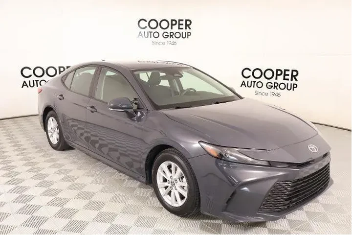$26401 : Toyota Camry 2025 SE 4dr Sed image 1