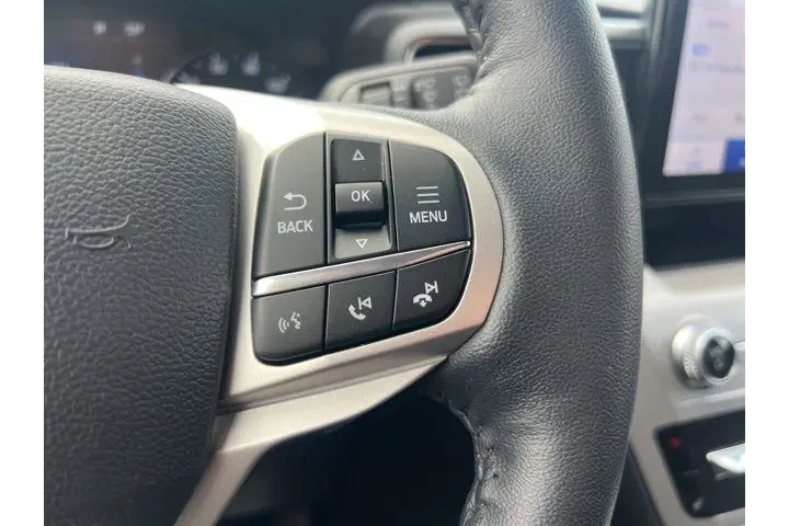 $31893 : Ford Explorer 2023 AWD XLT 4 image 10