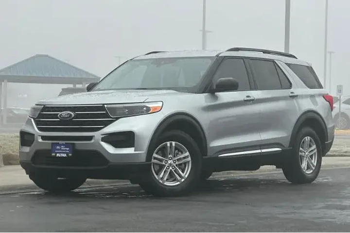 $26995 : Ford Explorer 2021 AWD XLT 4 image 1
