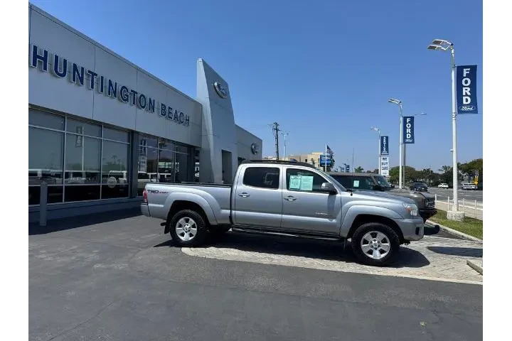 $29888 : Toyota Tacoma 2015 4x4 V6 4d image 3