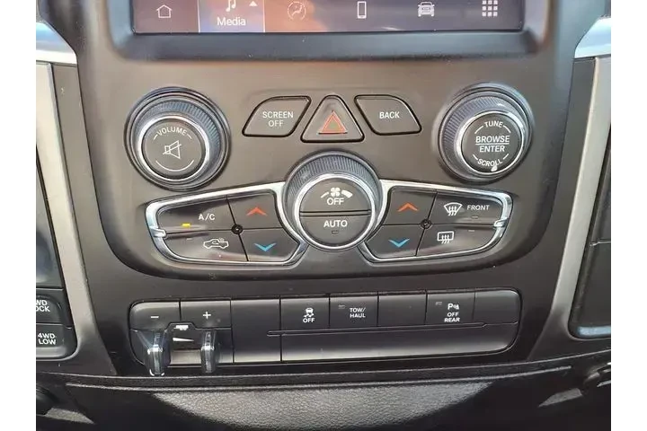 $27999 : Ram 1500 Classic 2022 4x4 SL image 9