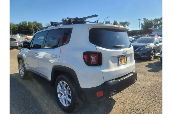 $10999 : 2016 Renegade Latitude image 7