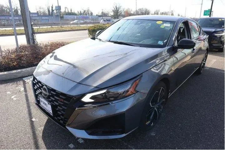 $22162 : Nissan Altima 2024 2.5 SR 4d image 8