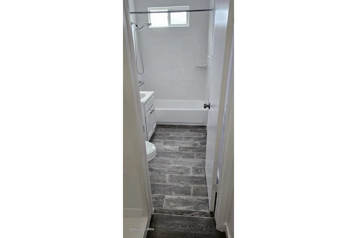 $1775 : APARTAMENTOS DE RENTA CUDAHY image 4