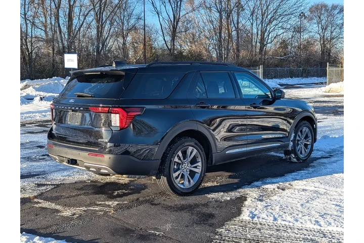 $38999 : Ford Explorer 2025 AWD Activ image 7