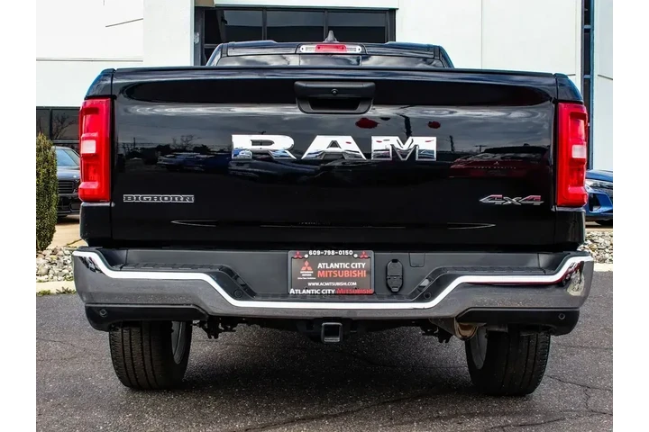 $36990 : Ram 1500 2025 4x4 Big Horn 4 image 5