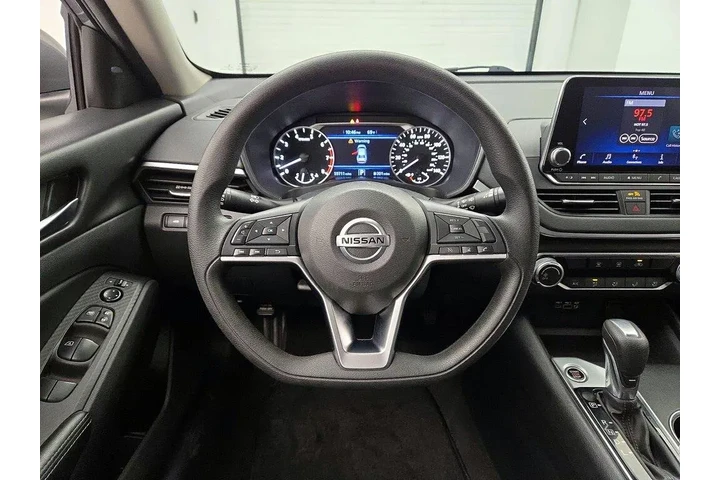 $17998 : Nissan Altima 2022 2.5 SV 4d image 10