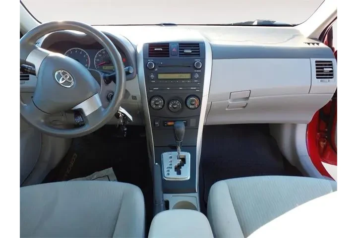 $7561 : Toyota Corolla 2010 Base 4dr image 10