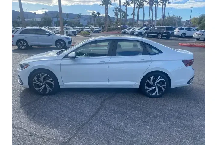 $24947 : Volkswagen Jetta 2025 SEL 4d image 1