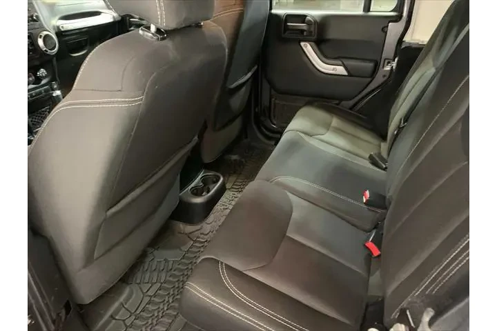 $21975 : Jeep Wrangler Unlimited 2016 image 9