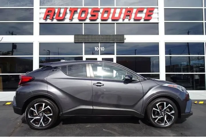 $15995 : 2019 C-HR image 2