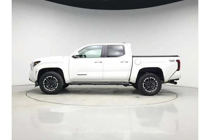 $35998 : Toyota Tacoma 2024 4x2 TRD S image 3