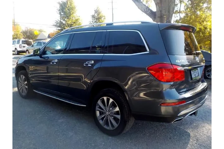 $10434 : 2013 GL 450 4MATIC® image 3