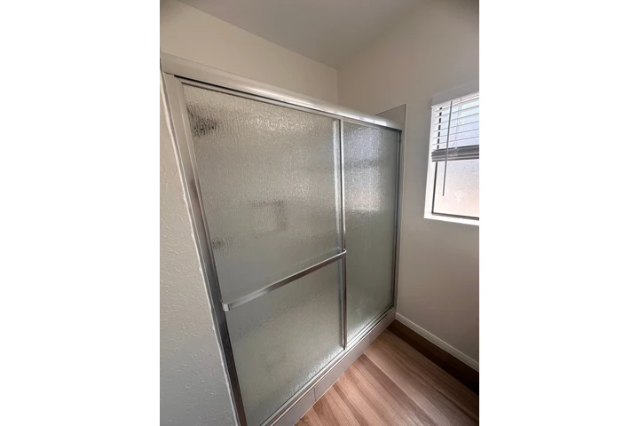 $1550 : Studio 1151 E Appleton St. image 8