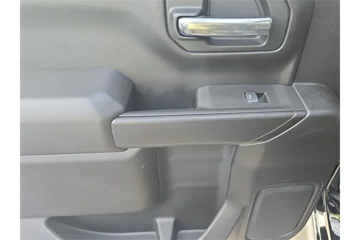 $31990 : Chevrolet Silverado 1500 202 image 10